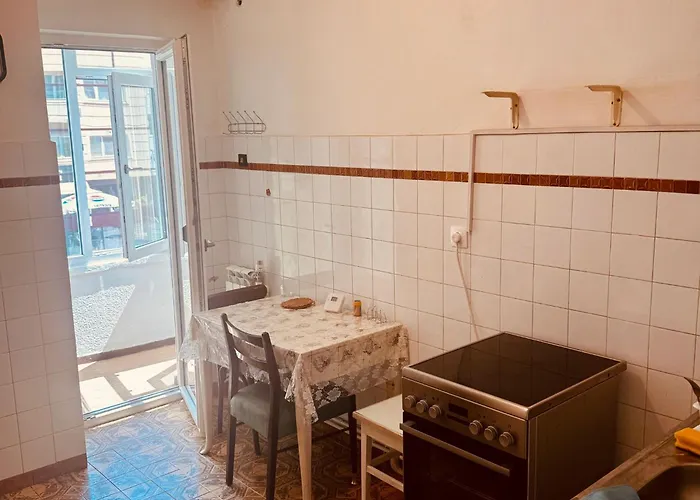 Apartment 2 2 Bedrooms 4 Persoane *